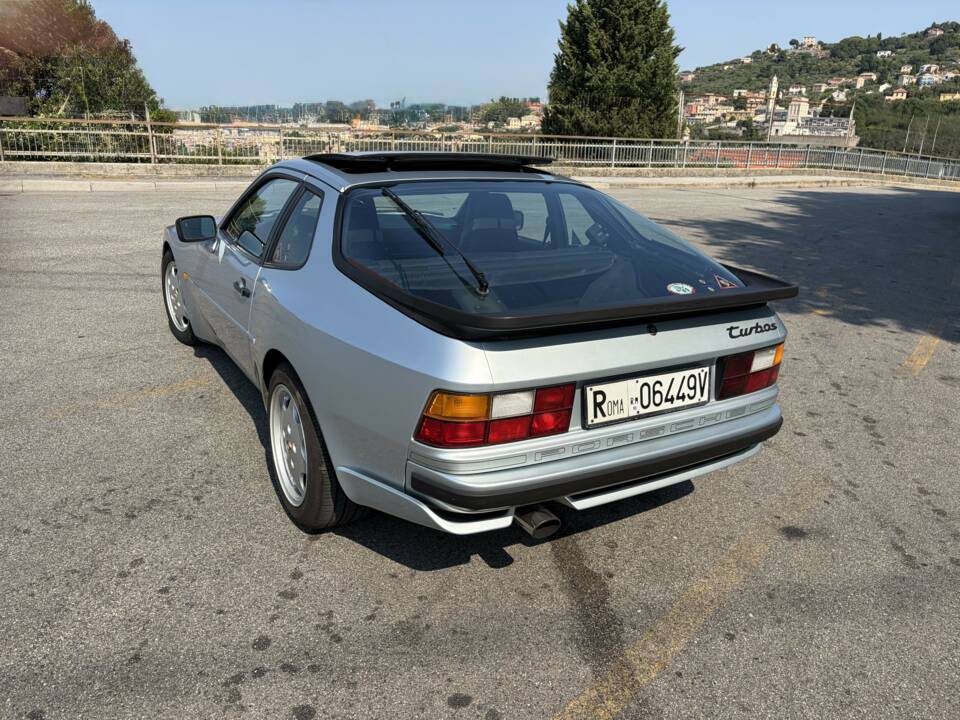 Image 26/98 of Porsche 944 Turbo S (1988)