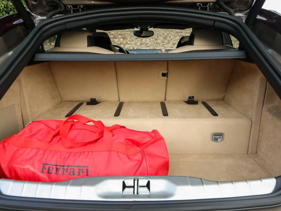 Imagen 25/50 de Ferrari GTC4Lusso (2018)