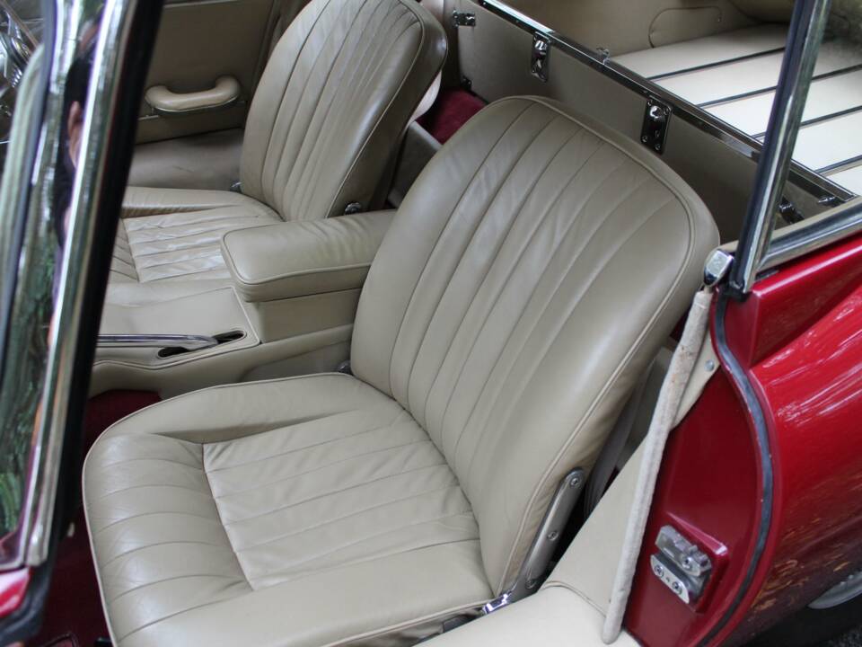 Afbeelding 12/18 van Jaguar E-Type (1967)
