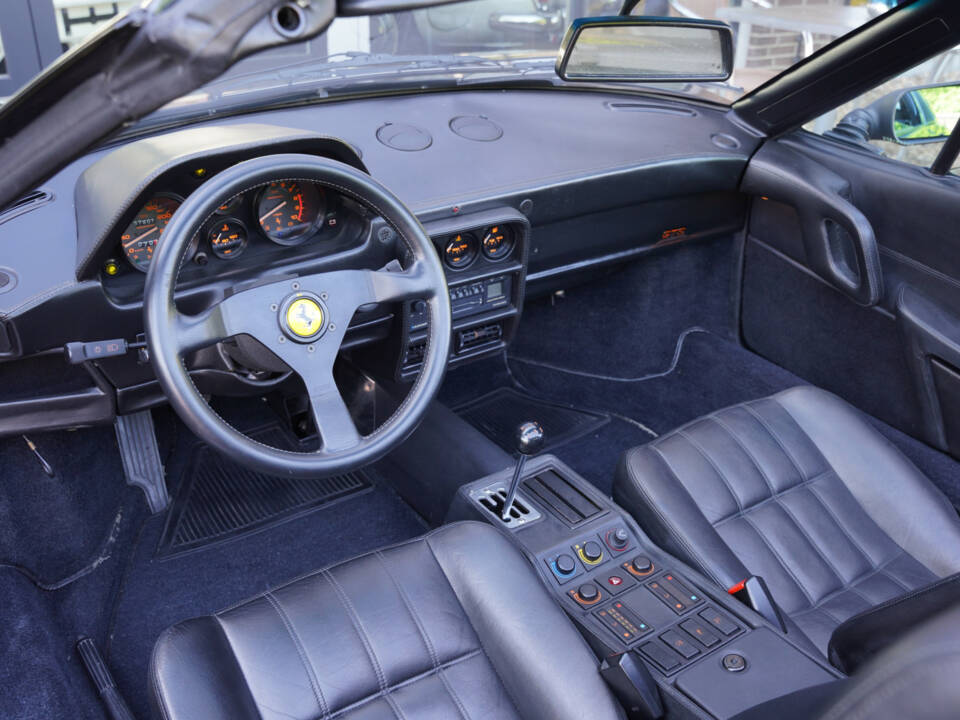 Image 3/50 of Ferrari 328 GTS (1987)