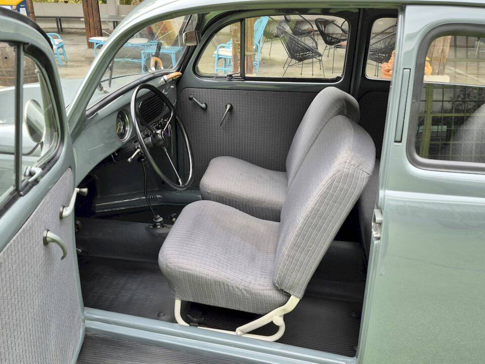 Image 22/52 of Volkswagen Beetle 1200 Standard "Oval" (1957)