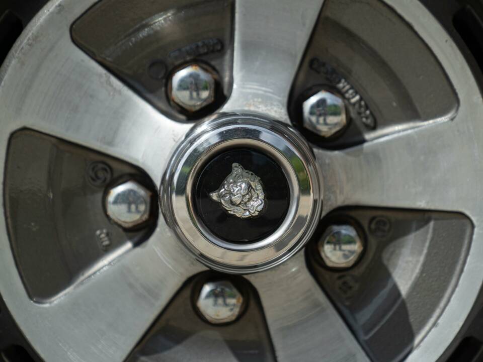 Bild 20/50 von Jaguar XJ 6 4.2 (1981)