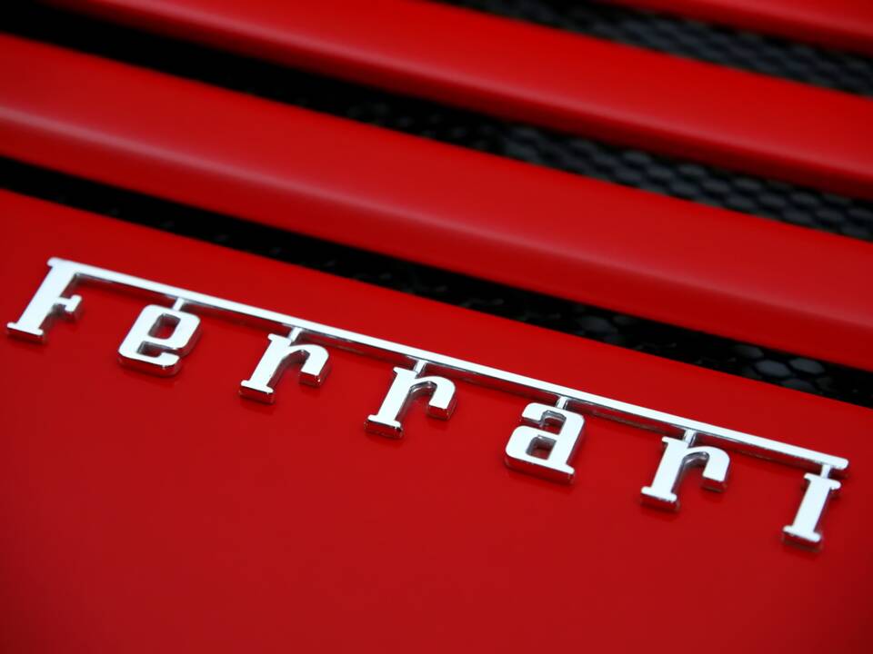 Image 15/18 of Ferrari 512 TR (1993)