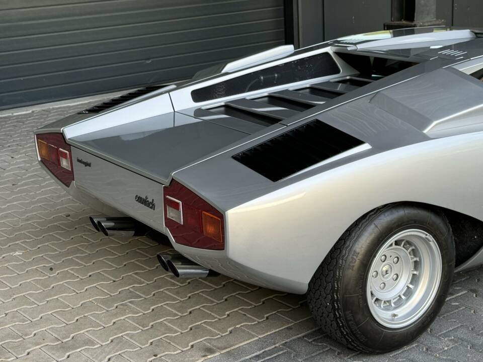 Bild 33/45 von Lamborghini Countach LP 400 (1975)