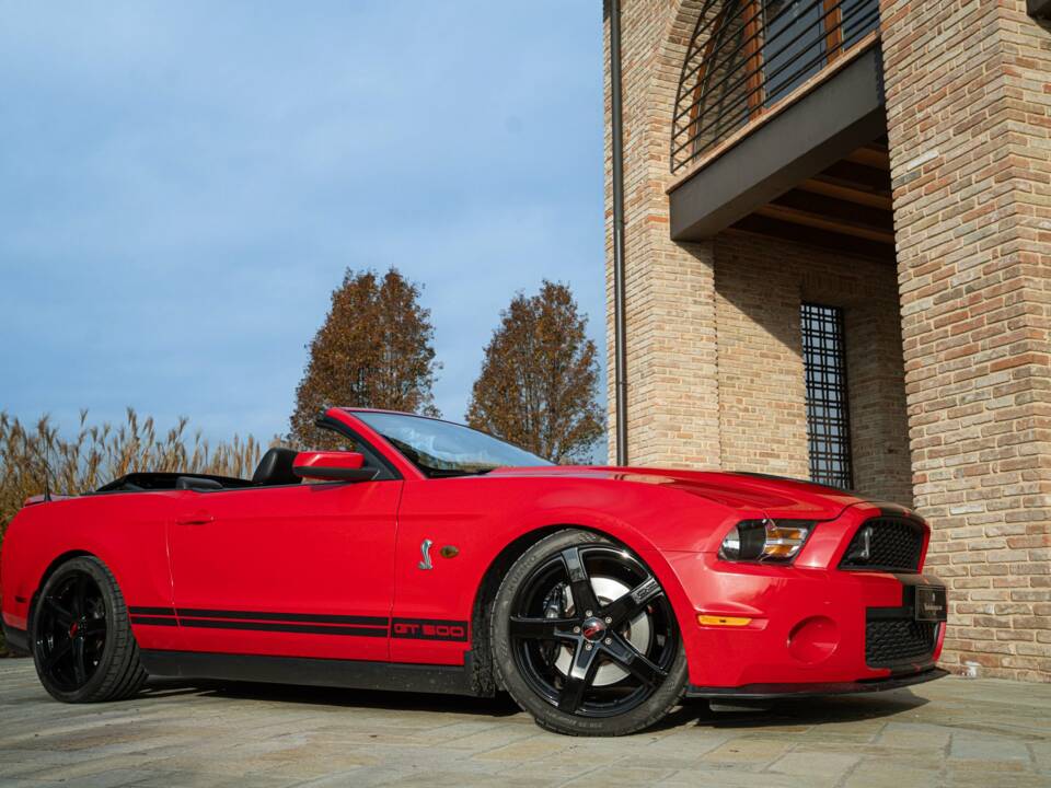 Image 21/50 of Ford Mustang Shelby GT 500 (2011)