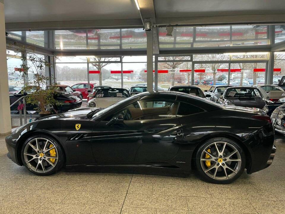 Immagine 6/19 di Ferrari California (2012)