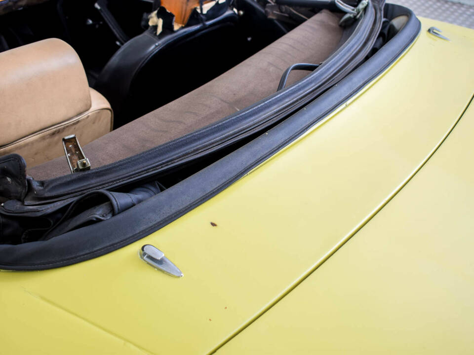 Image 25/50 of FIAT 124 Spider CS1 (1973)