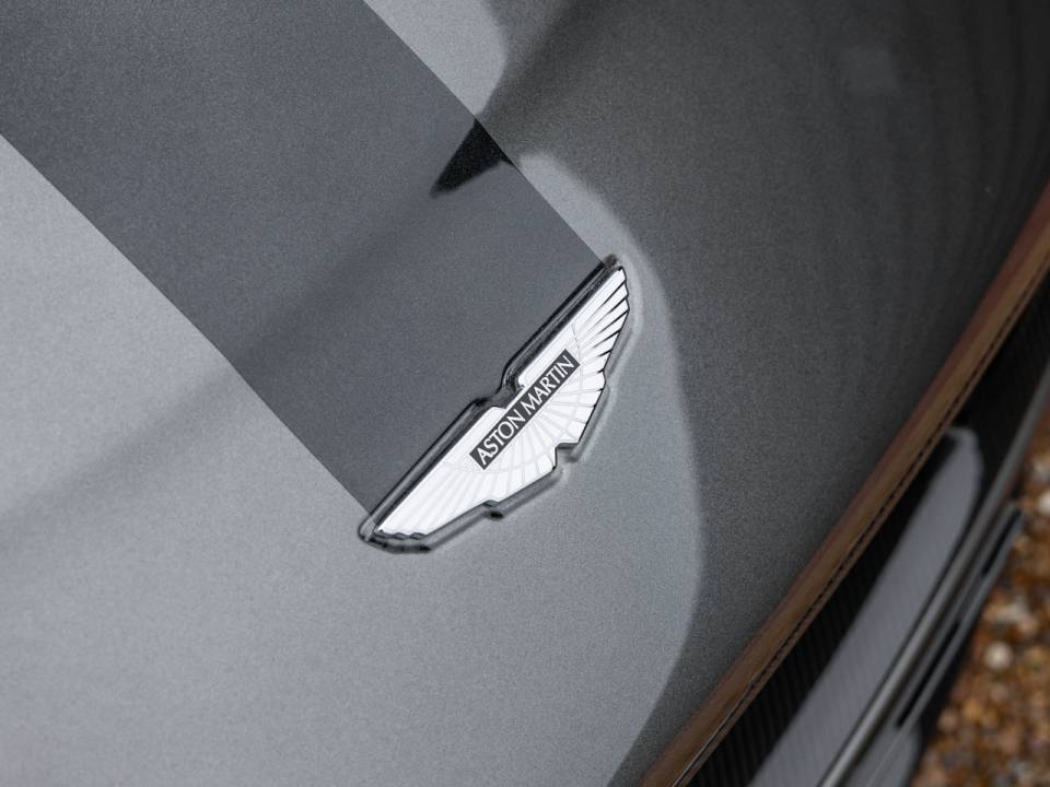 Image 16/50 de Aston Martin V12 Vantage AMR (2018)
