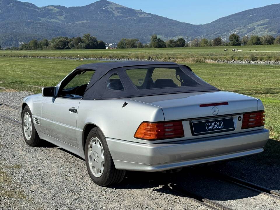 Image 3/24 de Mercedes-Benz 500 SL (1992)