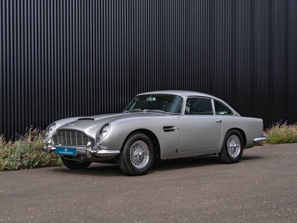 Image 4/42 de Aston Martin DB 5 (1964)