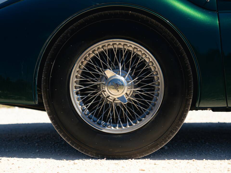 Afbeelding 16/58 van Jaguar XK 120 SE OTS (1954)