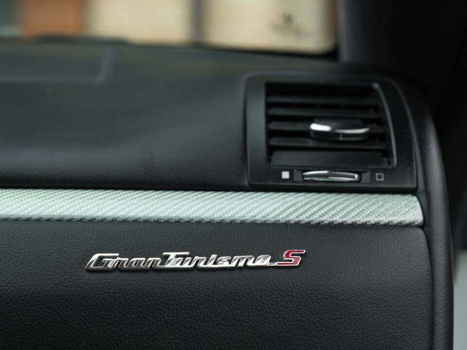 Bild 43/50 von Maserati GranTurismo 4.2 (2008)