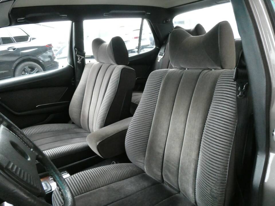 Immagine 10/20 di Mercedes-Benz 450 SEL 6,9 (1979)