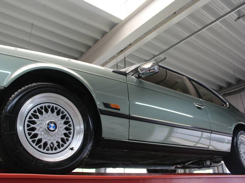 Bild 13/50 von BMW M 635 CSi (1986)
