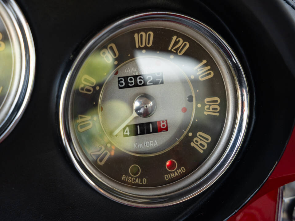Image 47/88 de Alfa Romeo Giulietta Sprint (1962)