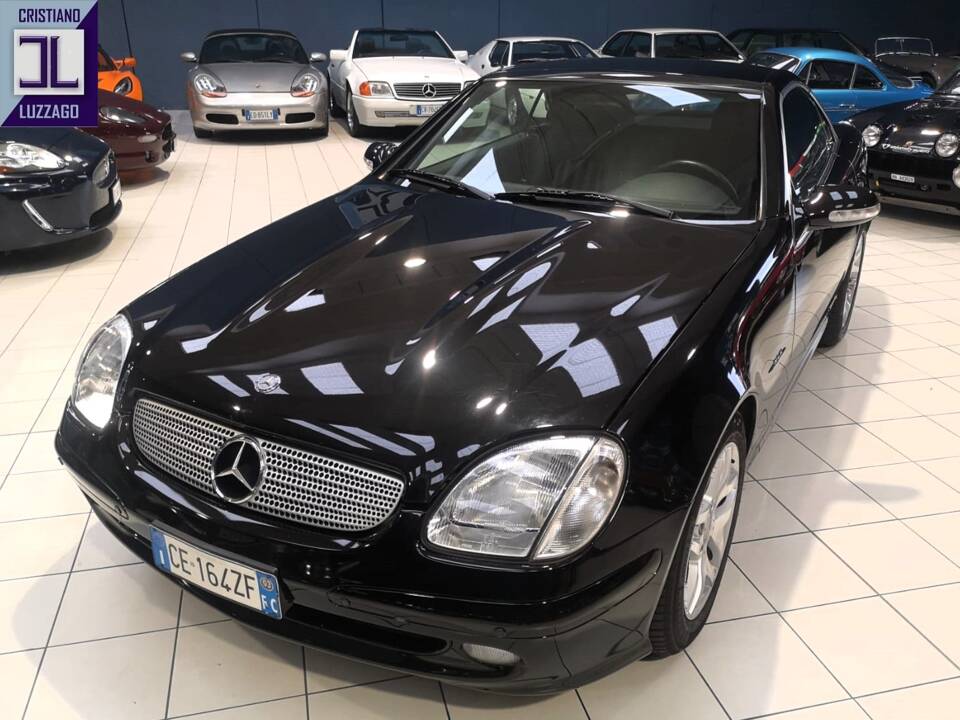 Image 13/72 de Mercedes-Benz SLK 200 Kompressor (2003)