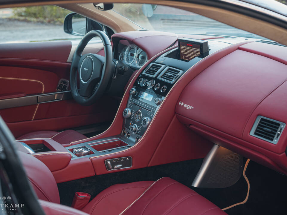 Image 10/14 of Aston Martin Virage (2012)