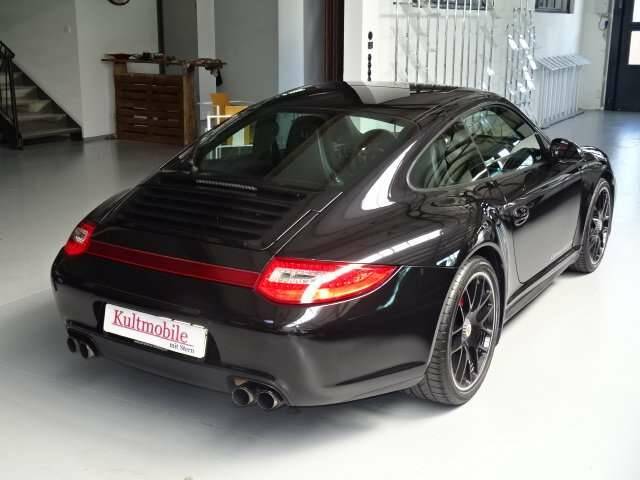 Image 8/26 of Porsche 911 Carrera 4 GTS (2011)