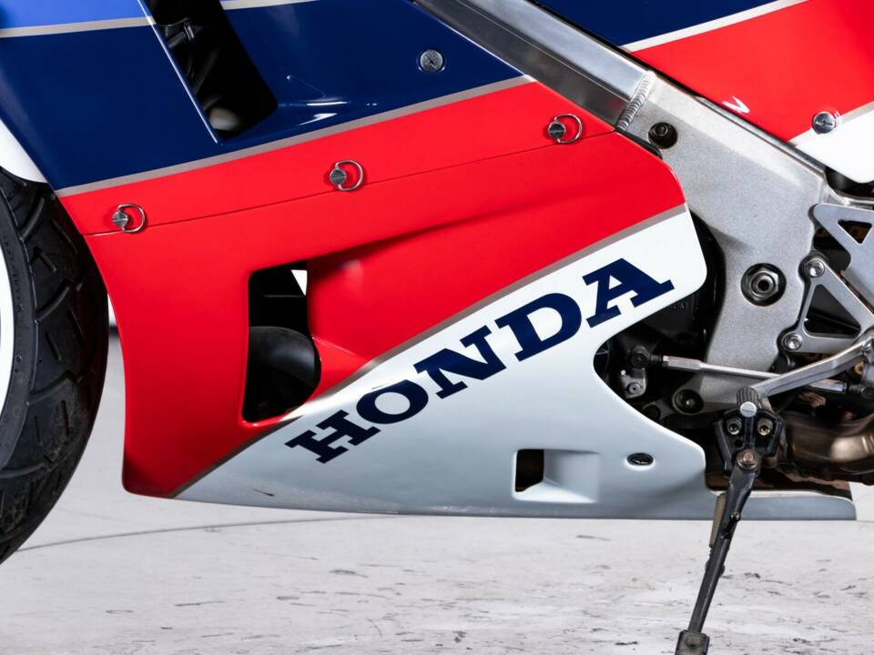 Bild 13/50 von Honda DUMMY (1989)