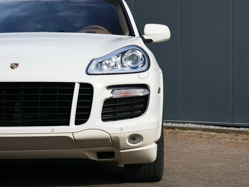 Bild 18/49 von Porsche Cayenne GTS (2009)