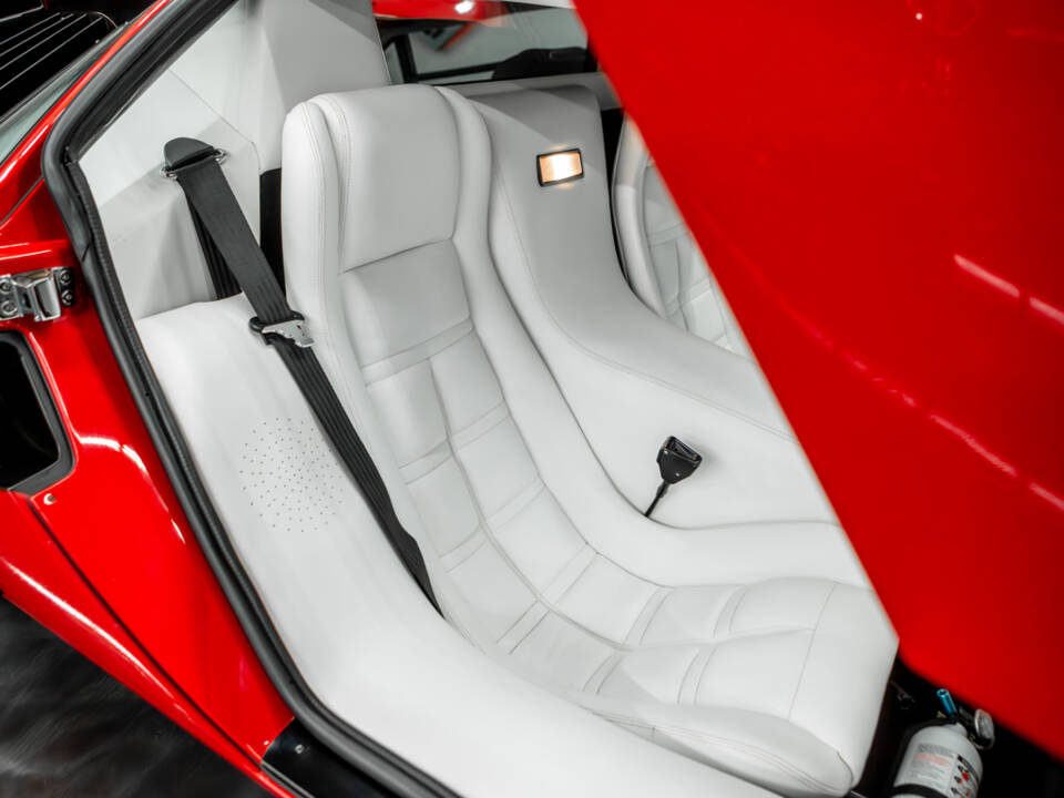 Image 28/50 of Lamborghini Countach LP 5000 S QV (1988)