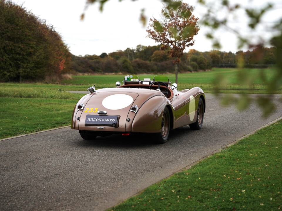 Image 20/50 of Jaguar XK 120 OTS (1950)