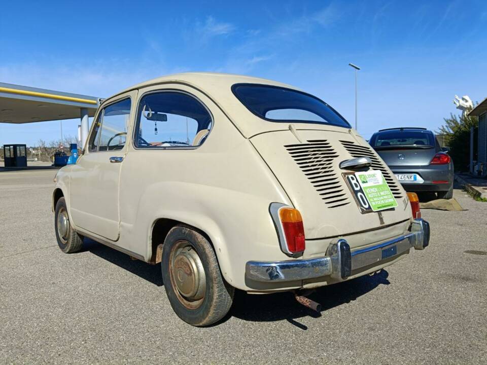 Image 11/44 of FIAT 600 D (1967)