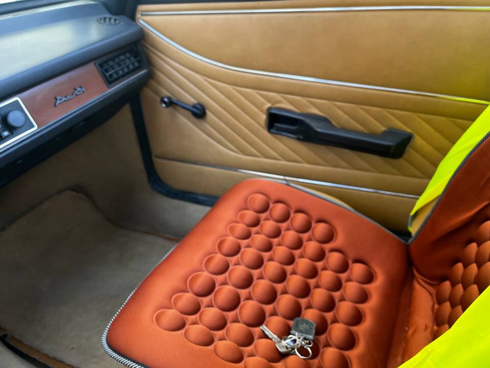 Bild 106/138 von Audi 80 GL (1974)