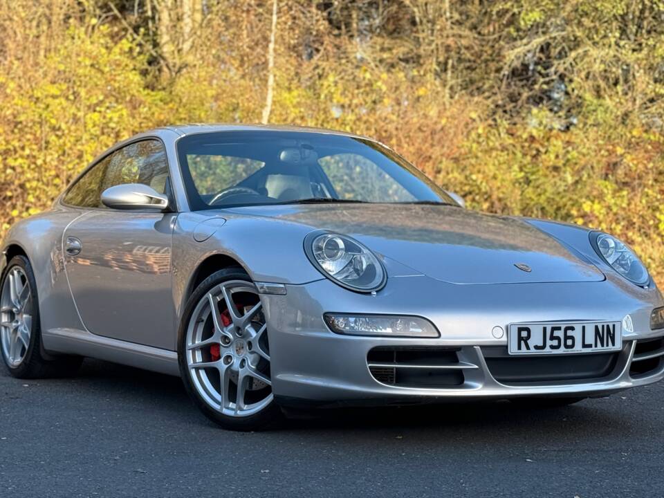 Image 1/25 of Porsche 911 Carrera S (2006)