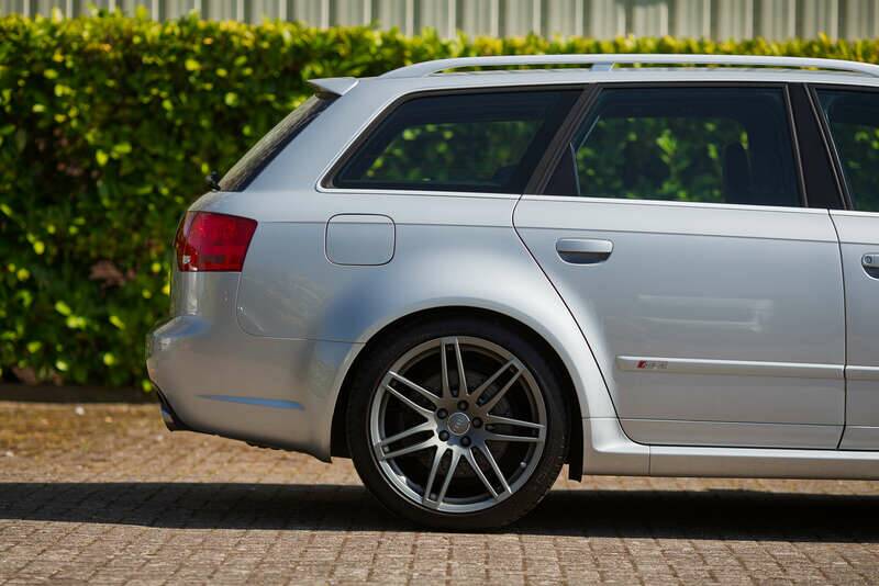 Bild 21/50 von Audi RS4 Avant (2006)