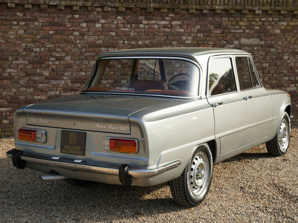 Imagen 45/50 de Alfa Romeo Giulia Nuova Super 1300 (1978)