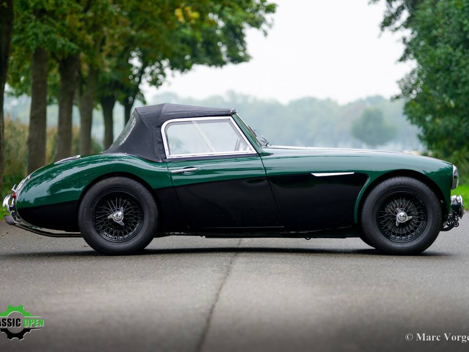 Image 45/59 of Austin-Healey 100&#x2F;6 (BN6) (1958)