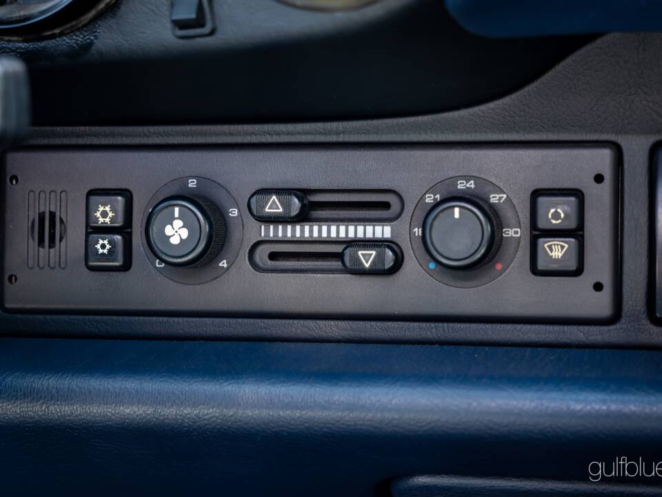 Immagine 23/73 di Porsche 911 Carrera (1995)