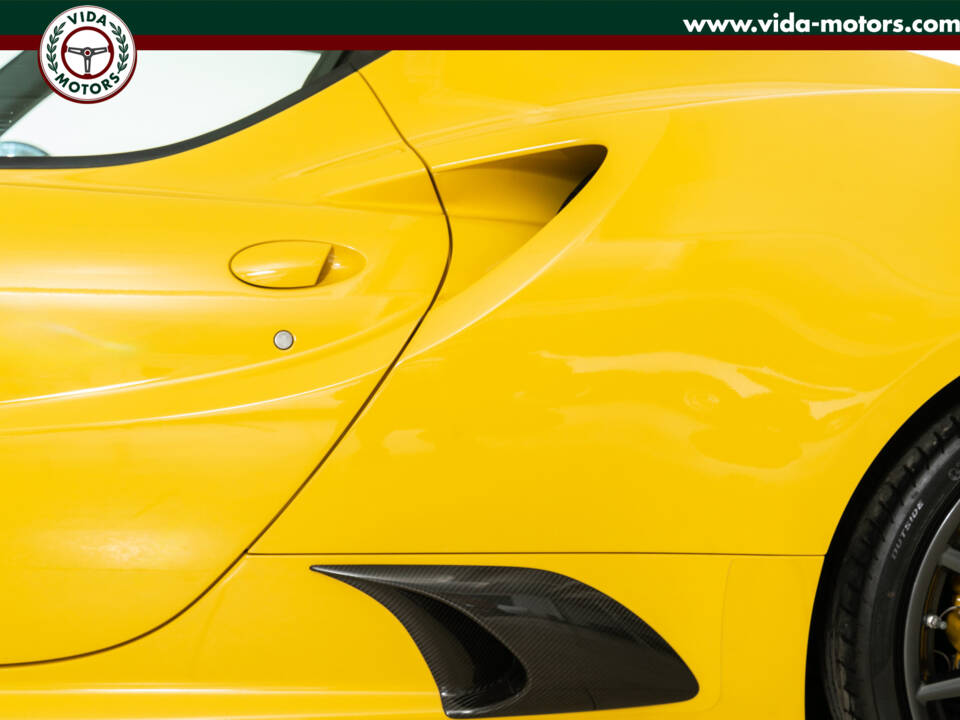 Immagine 8/24 di Alfa Romeo 4C Spider (2015)