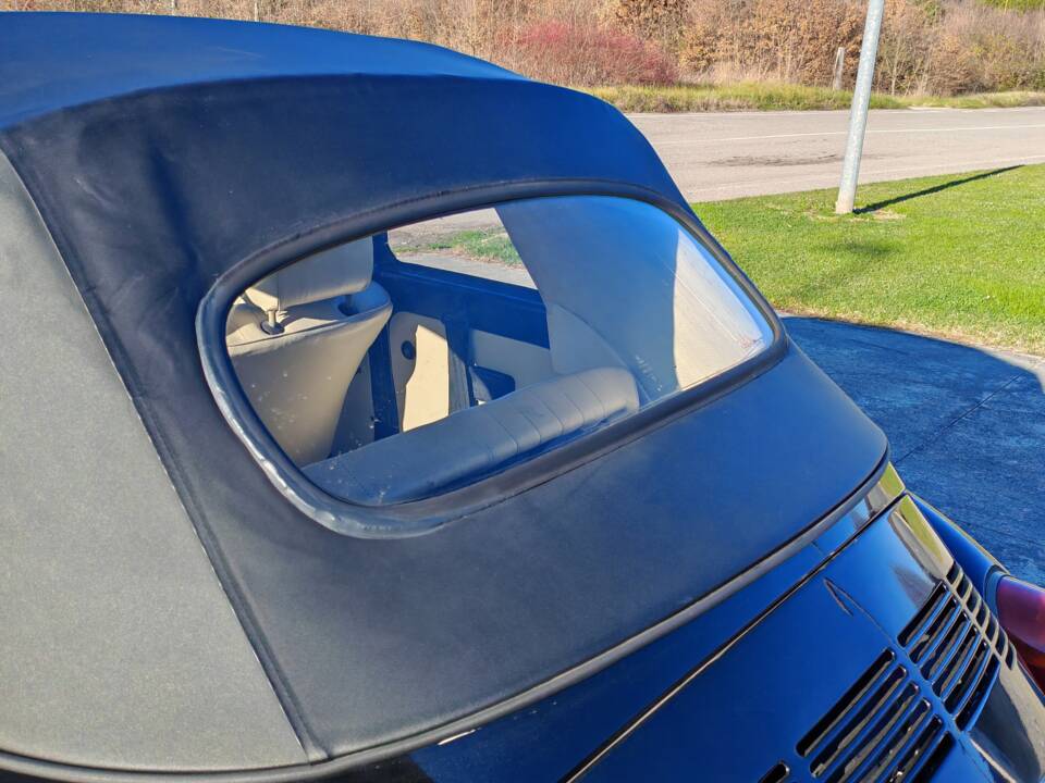 Bild 10/35 von Volkswagen Käfer 1303 LS (1975)