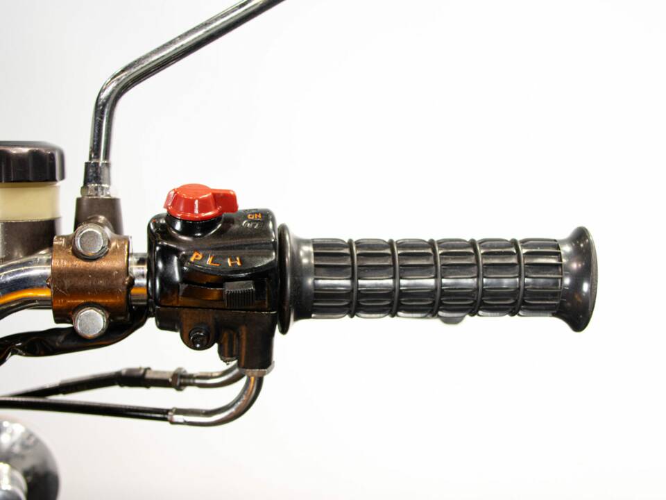 Image 43/50 of Honda CB 750 Four (1975)