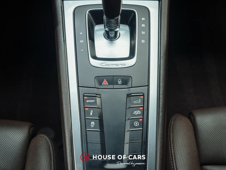 Image 21/23 of Porsche 911 Carrera 4S (2013)