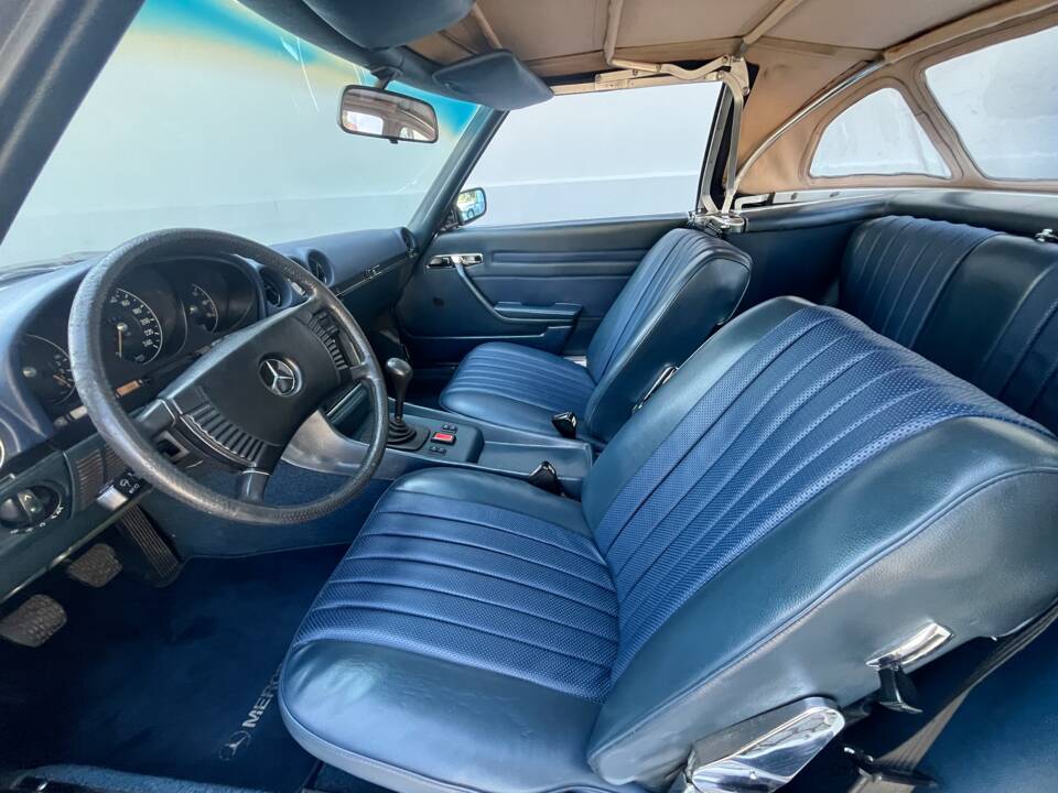 Image 12/26 of Mercedes-Benz 350 SL (1974)