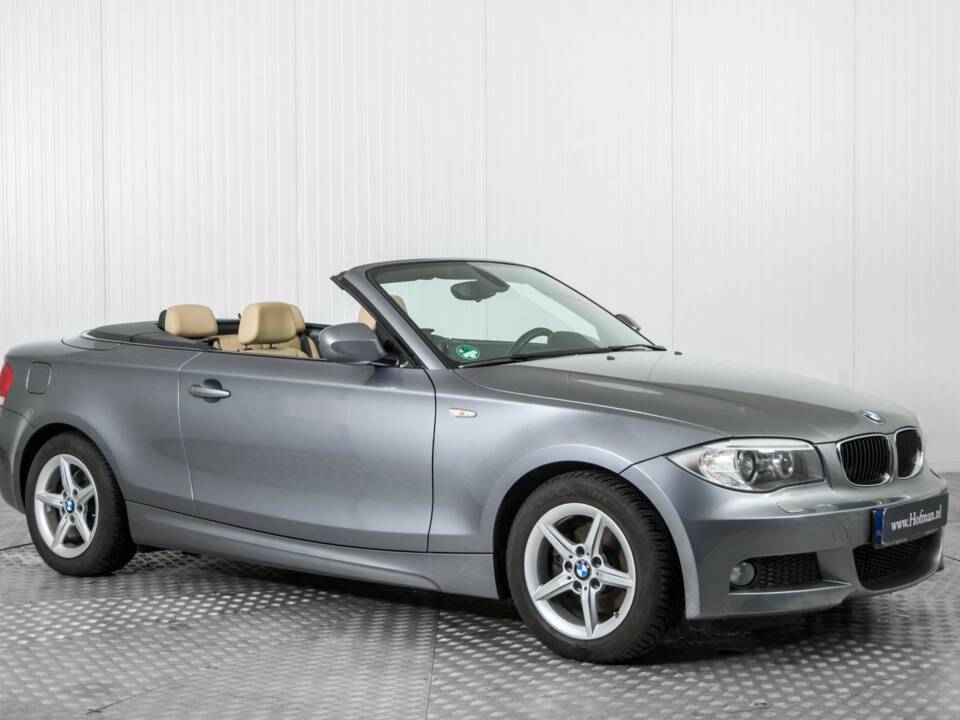 Immagine 5/50 di BMW 120i (2012)