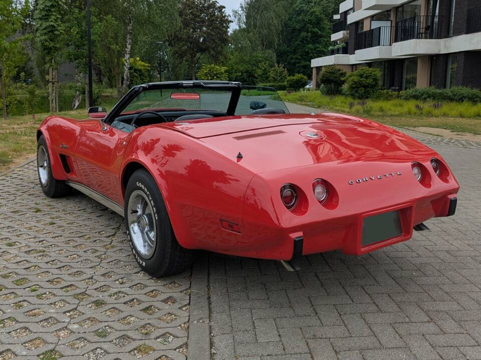 Image 4/8 of Chevrolet Corvette Stingray (1975)