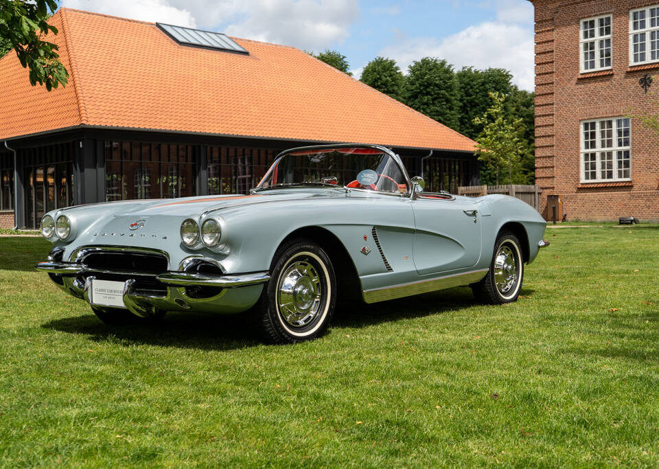 Image 69/78 of Chevrolet Corvette (1962)