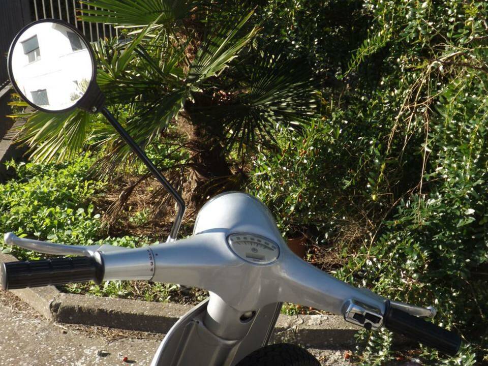 Image 6/43 of Piaggio Vespa 125 Primavera (1973)