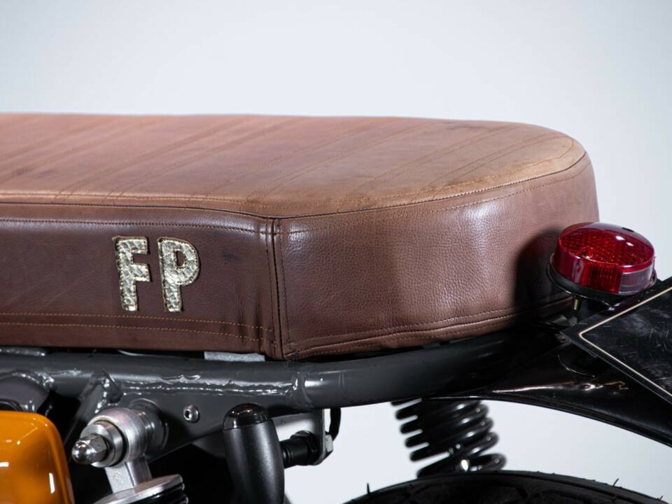 Image 27/50 of Honda CB 750 Custom (1974)