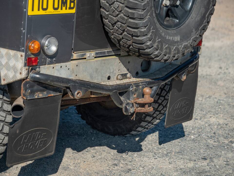 Afbeelding 25/33 van Land Rover Defender 90 Td5 (2001)