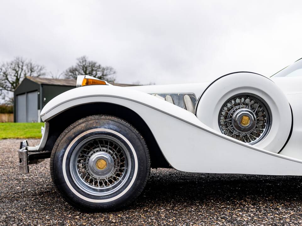 Image 11/50 of CMC Tiffany (1988)