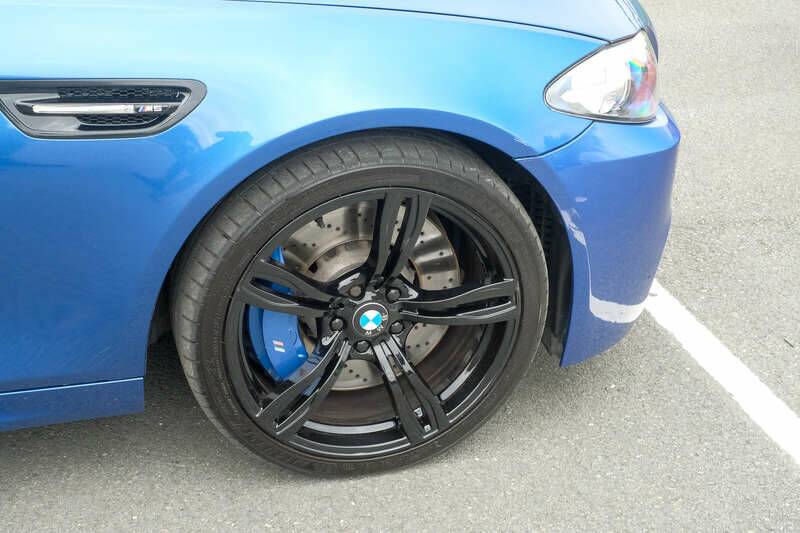 Image 32/50 of BMW M5 (2014)