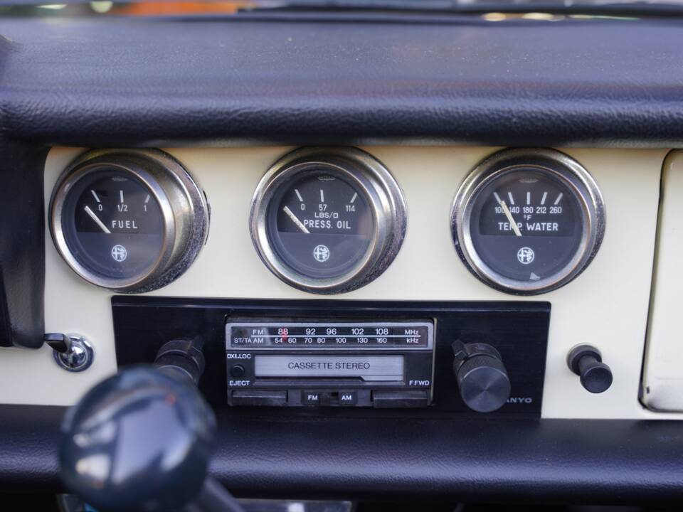 Immagine 50/50 di Alfa Romeo 1600 Spider Duetto (1967)