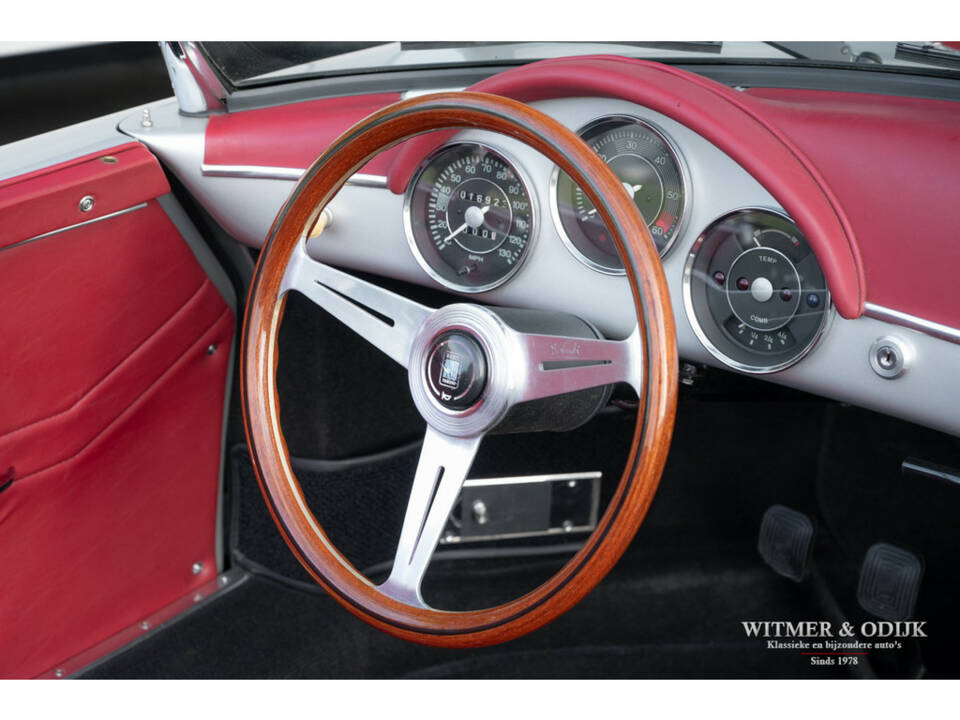 Image 26/28 of Porsche 356 B 1600 Super 90 (1970)