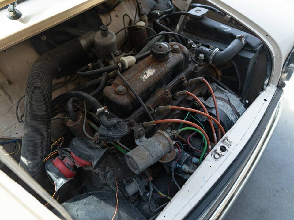 Image 46/47 of Innocenti Mini Cooper 1300 (1974)