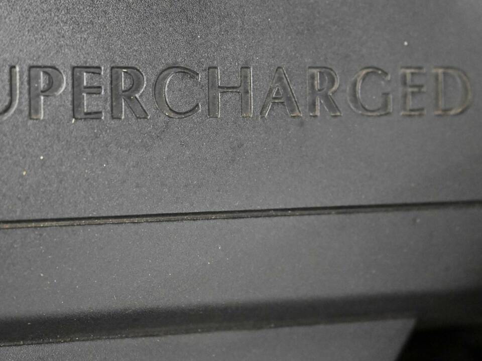 Imagen 48/50 de Jaguar XJR Super V8 (2004)